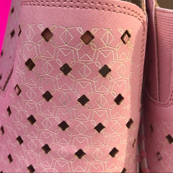 SOLE LIFT WIDE WIDTH SLIP-ONS - Picture 10 of 10